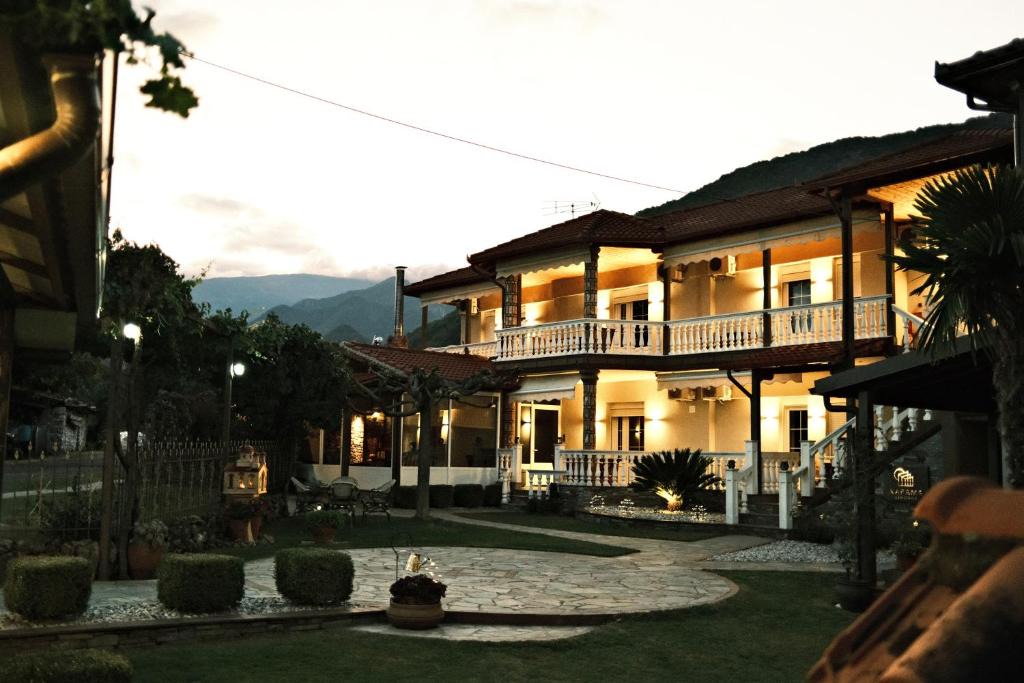 Loutraki House | Ξενώνας Χάραμα
