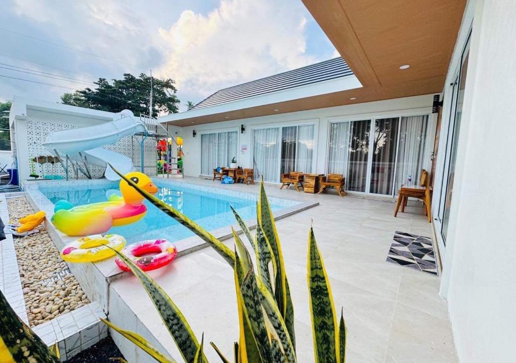 Khanom Villa | บ้านลินลดา พูลวิลล่าขนอม