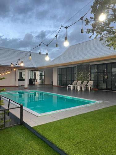 Na Chueak Villa | อินาคา พูลวิลล่า มหาสารคาม