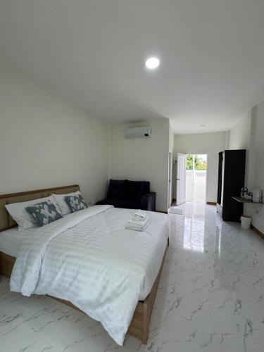 Chaiprakarn Hotel | เรยาห้องพักรายวัน