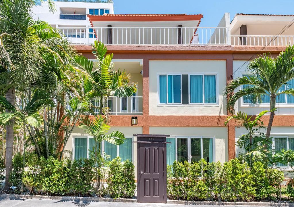 Jomtien Villa | 芭提雅市中心3卧泳池别墅，近海滩，网红悬崖餐厅,步行街