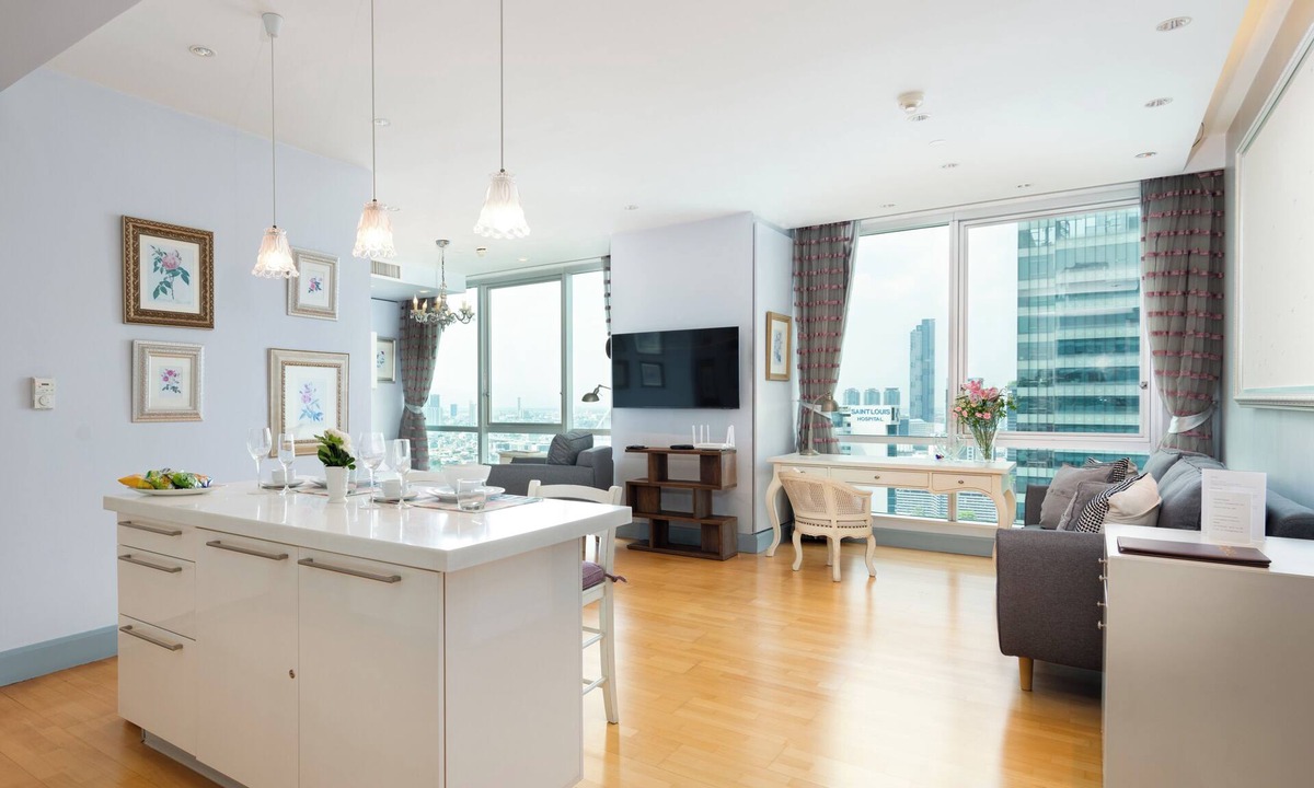 Yan Nawa Condo | 1 Bed Serviced Panoramic SkyVilla