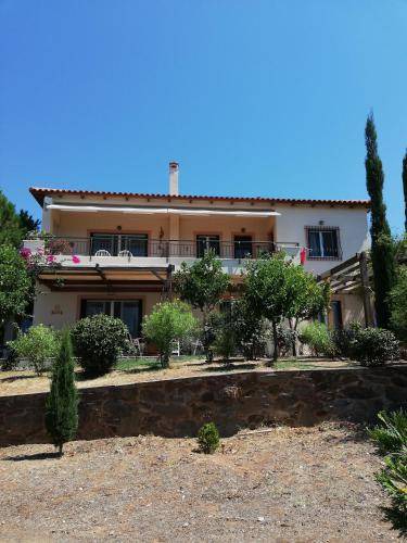 Nea Styra House | 100 m² House ∙ 2 bedrooms ∙ 6 guests
