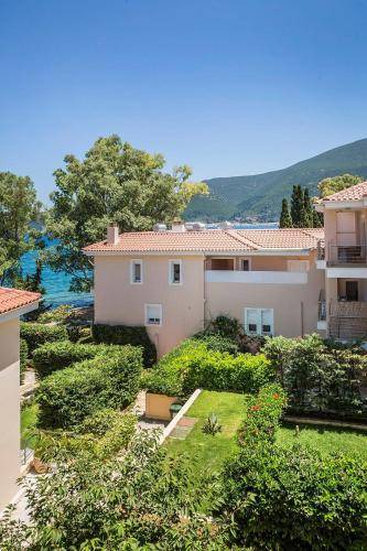 Karavomylos Villa | 100 m² Villa ∙ 1 bedroom ∙ 2 guests