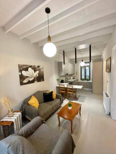 Lesvos Apartment | 110 m² Apartment ∙ 2 bedrooms ∙ 5 guests