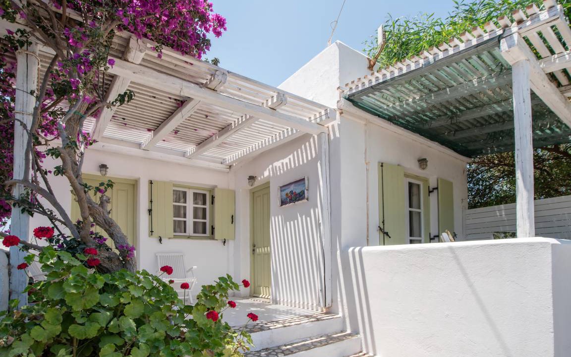 Paros House | 18 m² House ∙ 1 bedroom ∙ 2 guests