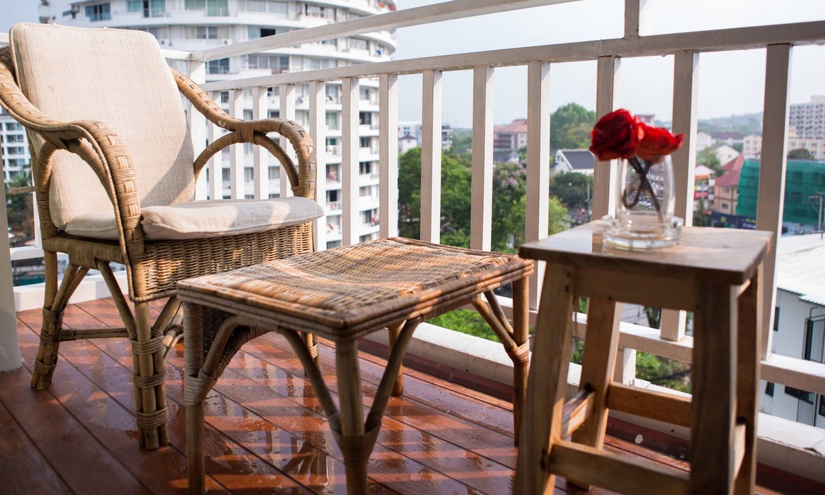 Huay Kaew Apartment | 2 Balconies ☁ Mind Blowing Mountains Views ☀ Instaworthy