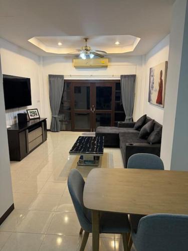 Bophut Hills Villa | 2 Bedroom Townhouse