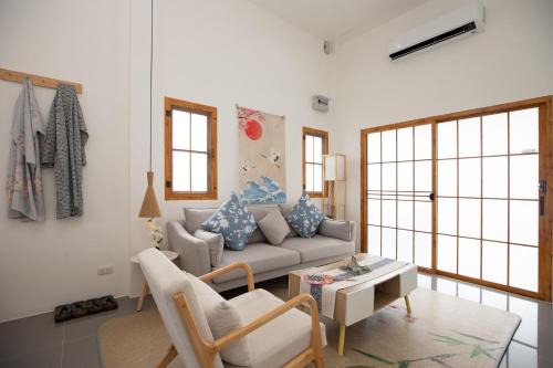 Thep Kasattri Villa | 2 BR Villa Sunrise Garden A072 near Airport