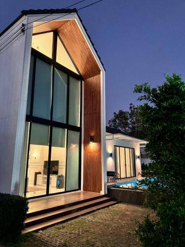 Pong Ta Long House | 230 m² House ∙ 3 bedrooms ∙ 6 guests
