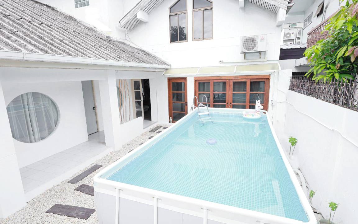 Ratchadaphisek Villa | 238 m² Villa ∙ 4 bedrooms ∙ 10 guests