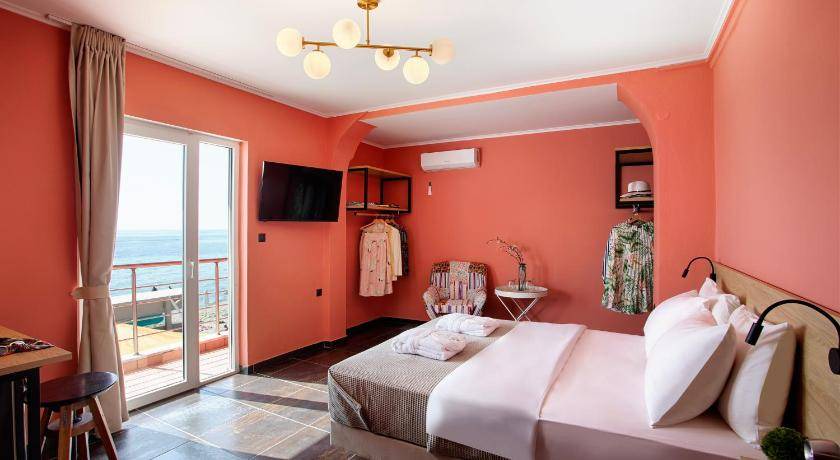 Katerini Apartment | 24 m² Serviced apartment ∙ 2 guests