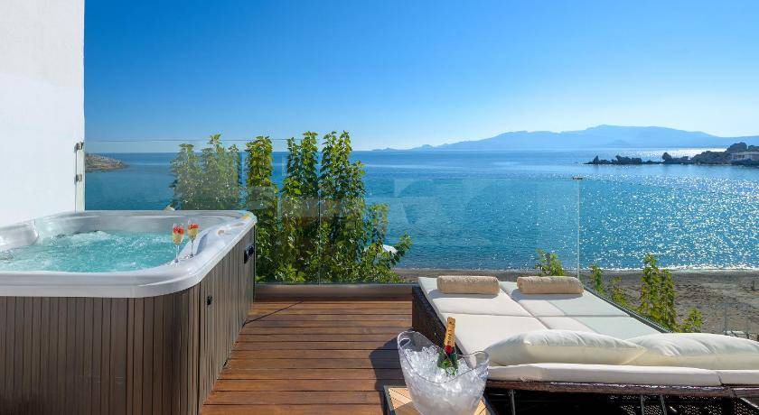 Haraki Resort | 250 m² Resort ∙ 5 bedrooms ∙ 10 guests