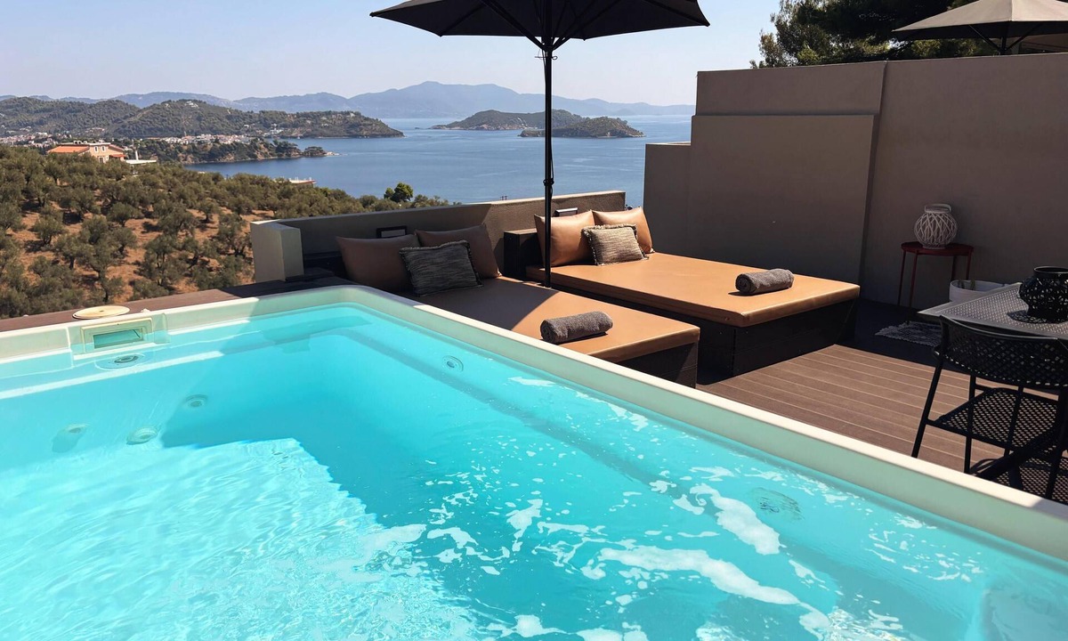 Katsarou Apartment | 2br Suite White gea with private pool no01