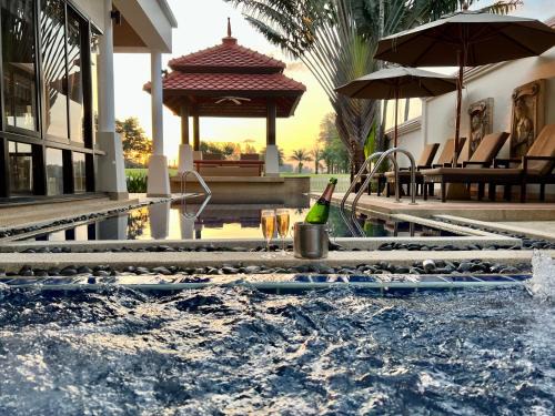 Laguna Villa | 3-4BR Laguna Phuket Golf Course Villa with Pool & Jacuzzi
