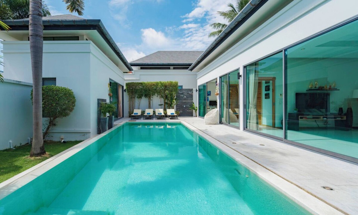 Ban Saiyuan House | 3 Bedrooms Private Pool Villa