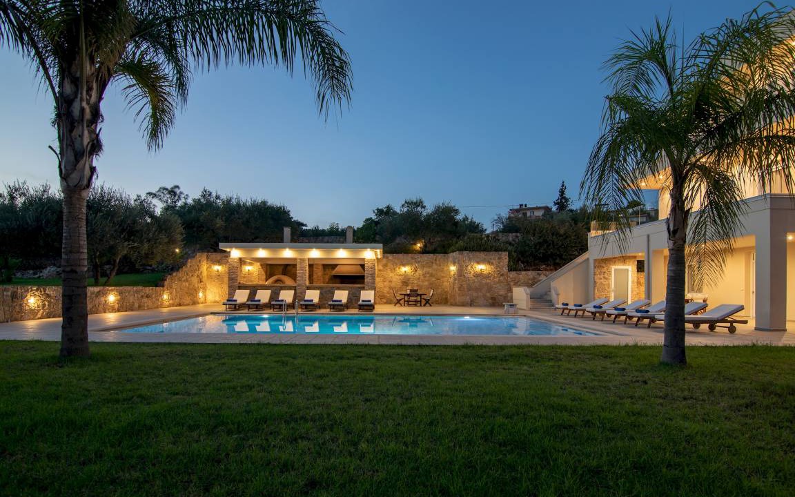 Souda Villa | 300 m² Villa ∙ 7 bedrooms ∙ 16 guests