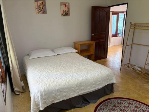 Thong Sala House | 300m to Beach Quiet Forest Fast WiFi