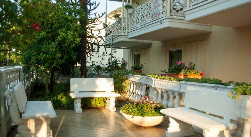 Kamena Vourla Apartment | 32 m² Apartment ∙ 2 bedrooms ∙ 5 guests