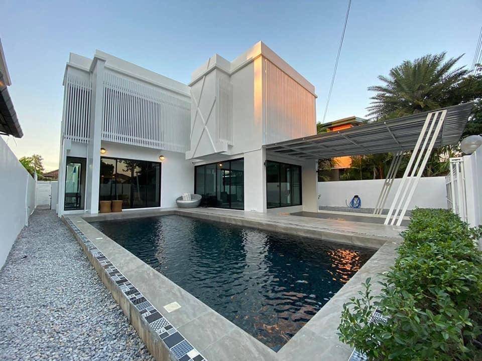 San Sai Villa | 325 m² Villa ∙ 4 bedrooms ∙ 8 guests
