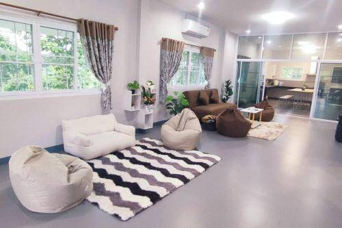Chiang Rai House | 350 m² House ∙ 3 bedrooms ∙ 10 guests