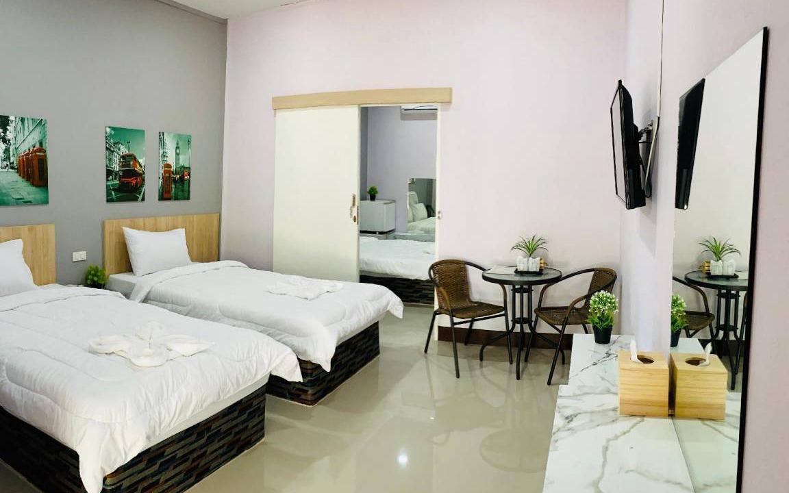 Suphan Buri Hotel | 44 m² Hotel ∙ 2 bedrooms ∙ 4 guests