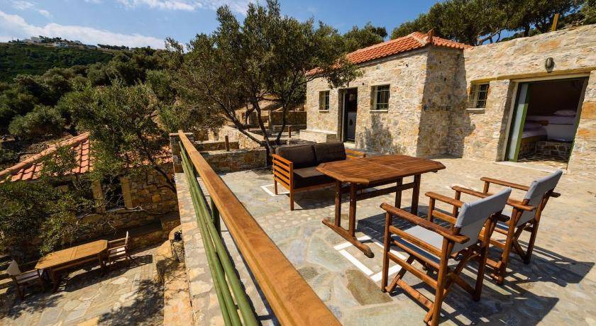 Alonnisos Old Town Ski Chalet | 47 m² Chalet ∙ 2 bedrooms ∙ 4 guests