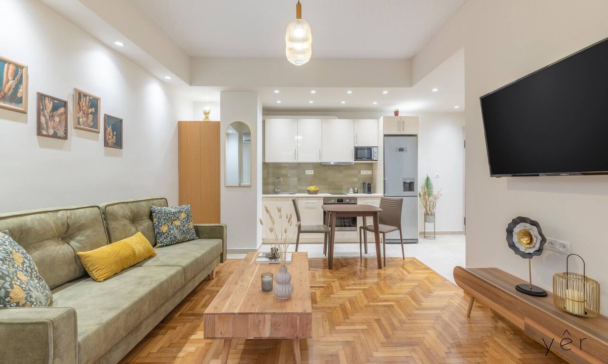 Koukaki Hotel | 5-Minute Away to Acropolis | Boutique Style Home