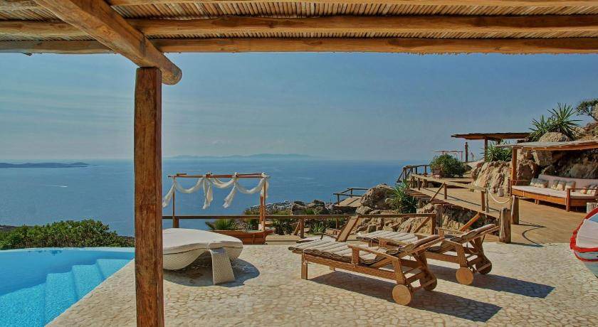 Fanari Villa | 500 m² Villa ∙ 11 bedrooms ∙ 24 guests