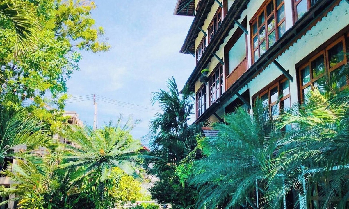 Chang Phueak Apartment | 502 Serene Teak Boutique Apartments