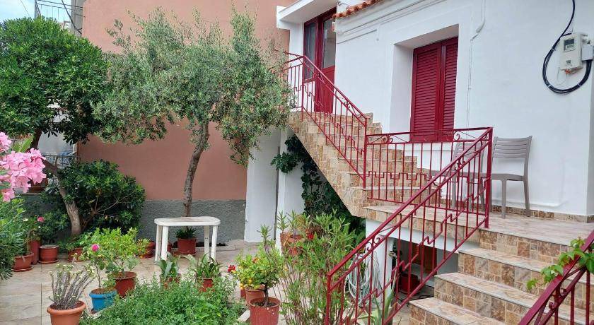 Petra House | 52 m² House ∙ 2 bedrooms ∙ 4 guests