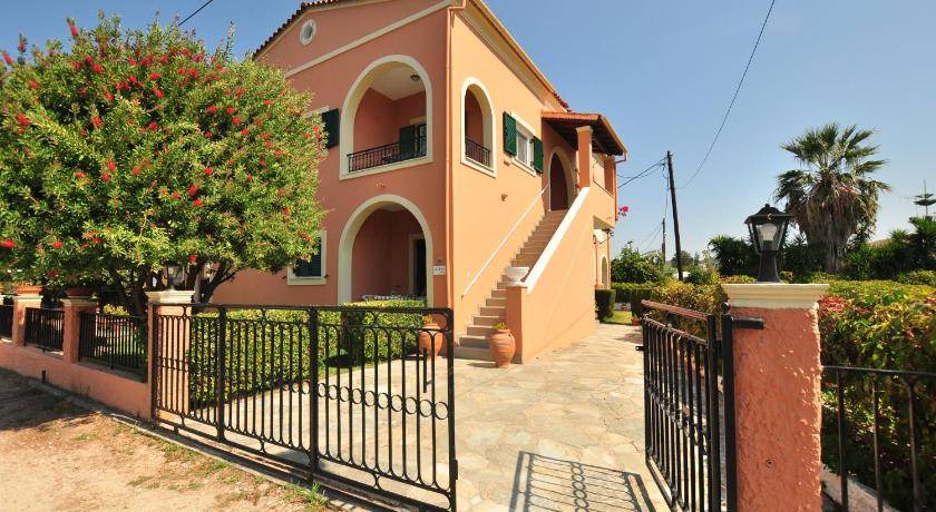 Acharavi Apartment | 60 m² Serviced apartment ∙ 2 bedrooms ∙ 4 guests