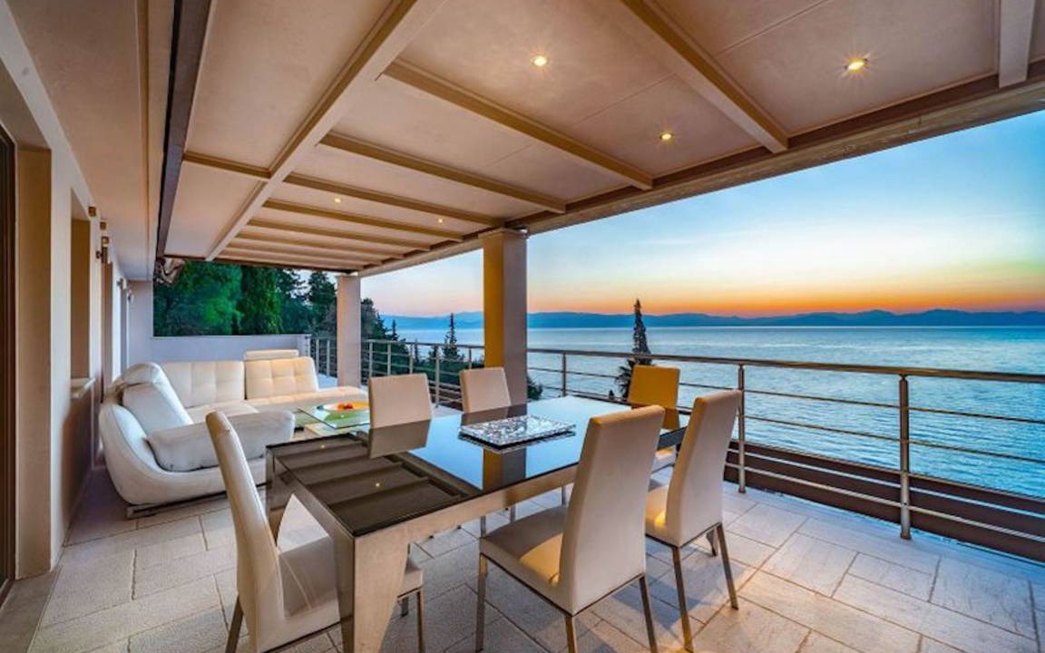 Perama Villa | 650 m² Villa ∙ 6 bedrooms ∙ 12 guests
