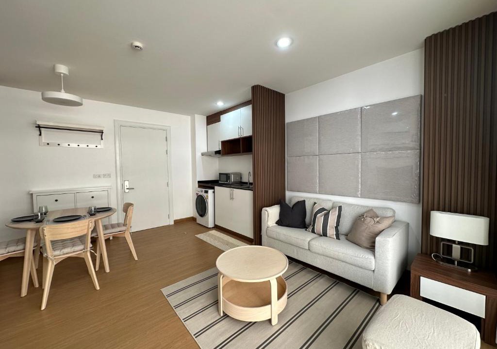 Khlong Toei Nuea Apartment | 6th Avenue Sukhumvit 305 BTS Asoke & Nana MRT Sukhumvit
