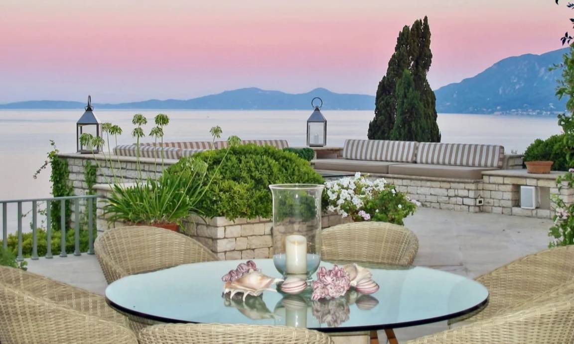 Kanoni Villa | 750 m² Villa ∙ 6 bedrooms ∙ 12 guests