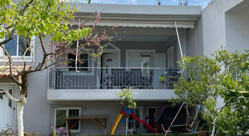 Mindiloglion House | 90 m² House ∙ 2 bedrooms ∙ 4 guests