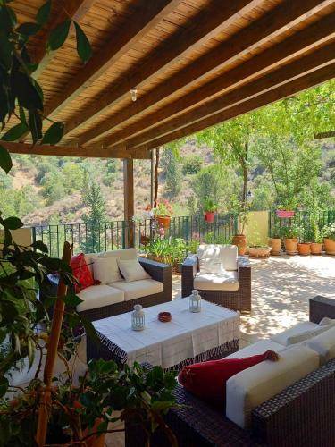 Kalopanayiotis House | 90 m² House ∙ 1 bedroom ∙ 4 guests