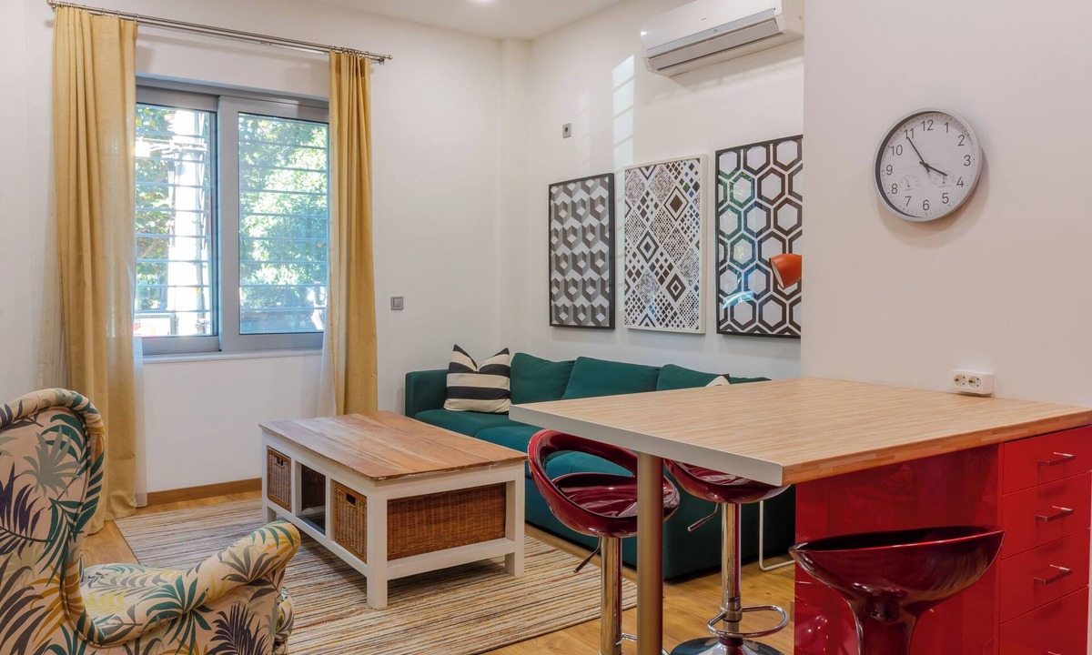 Kolokinthou Apartment | Academia 01 flat by the Park