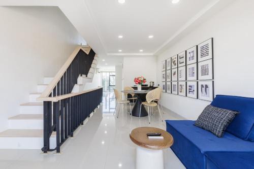 Bang Na Apartment | Advanced townhouses can accommodate 14 people, with high-speed Wi Fi and parking on Netflix