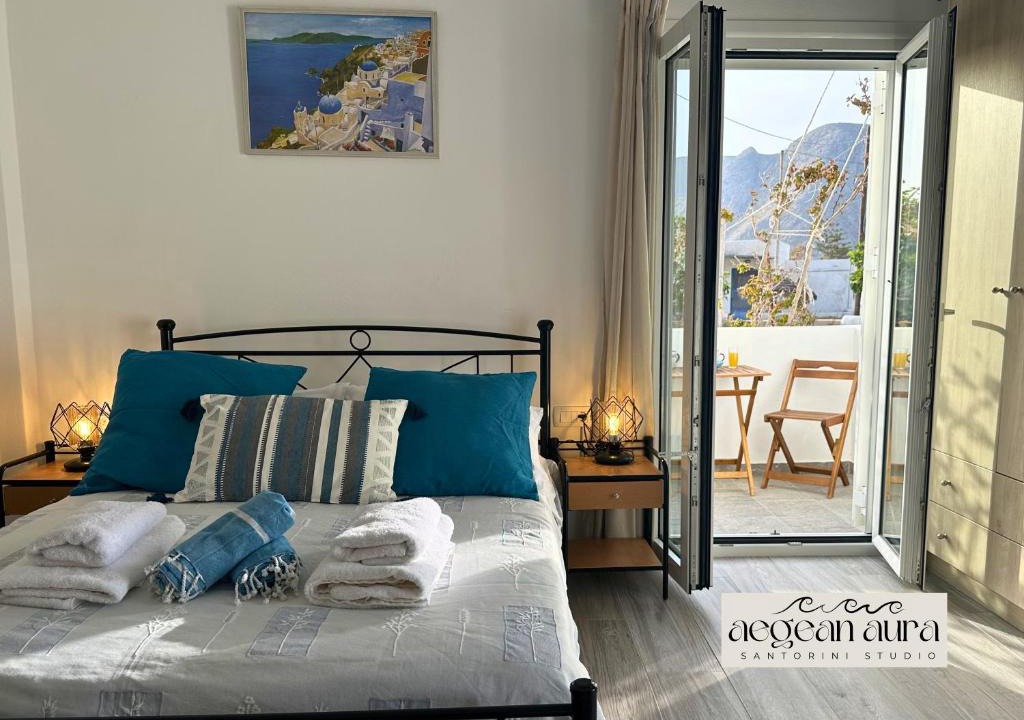Perissa Apartment | Aegean Aura Santorini Studio