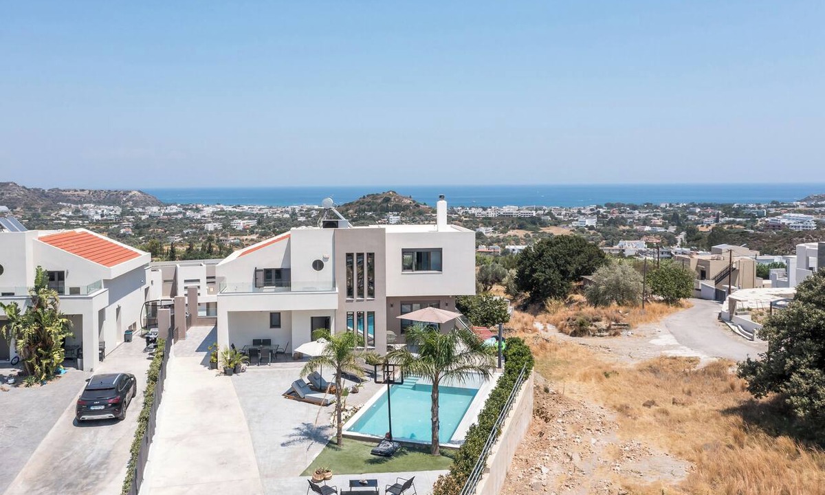 Kalithies Villa | Aetheria Luxury Villa