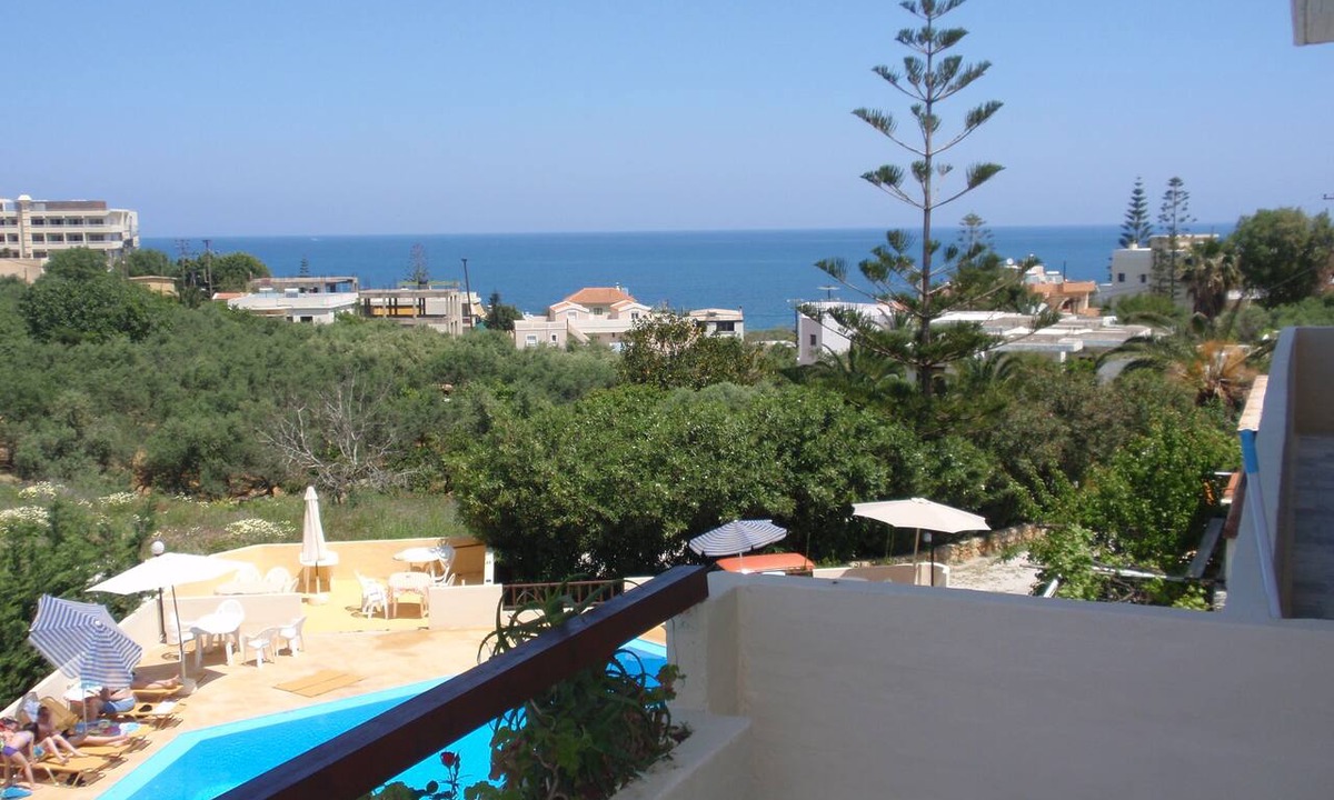 Kato Galatas Hotel | Alexandros Studios