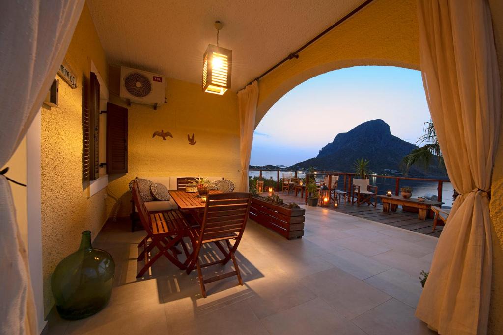 Mirties Apartment | Ammos and Thalassa Kalymnos Suites-Ammos