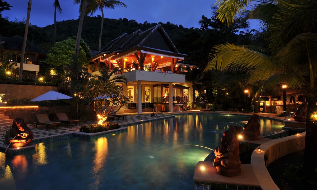 Sa Khu Resort | Andaman White Beach Resort