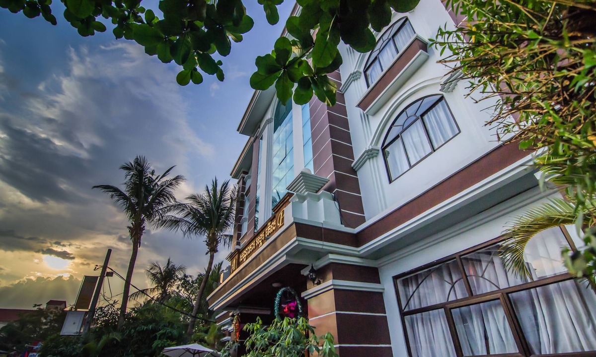 Taphul Village Area Hotel | Angkor Pearl Hotel