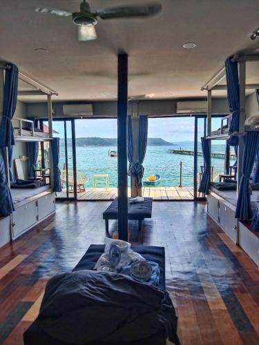 Koh Rong Hostel | Ankounamatata