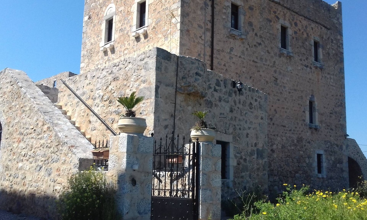Pagkia House | Annezoula's Castle