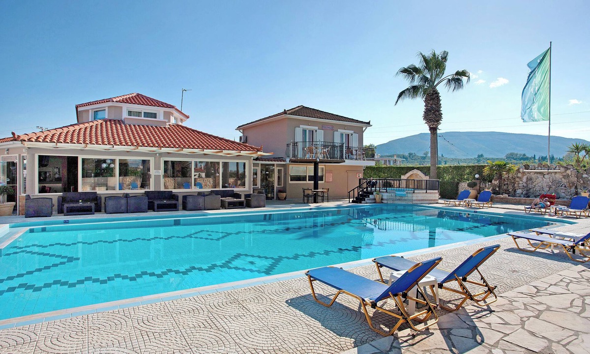 Agrilia Apartment | Apartment "Paradise Zante Apartment 3" with Shared Pool & Wi-Fi