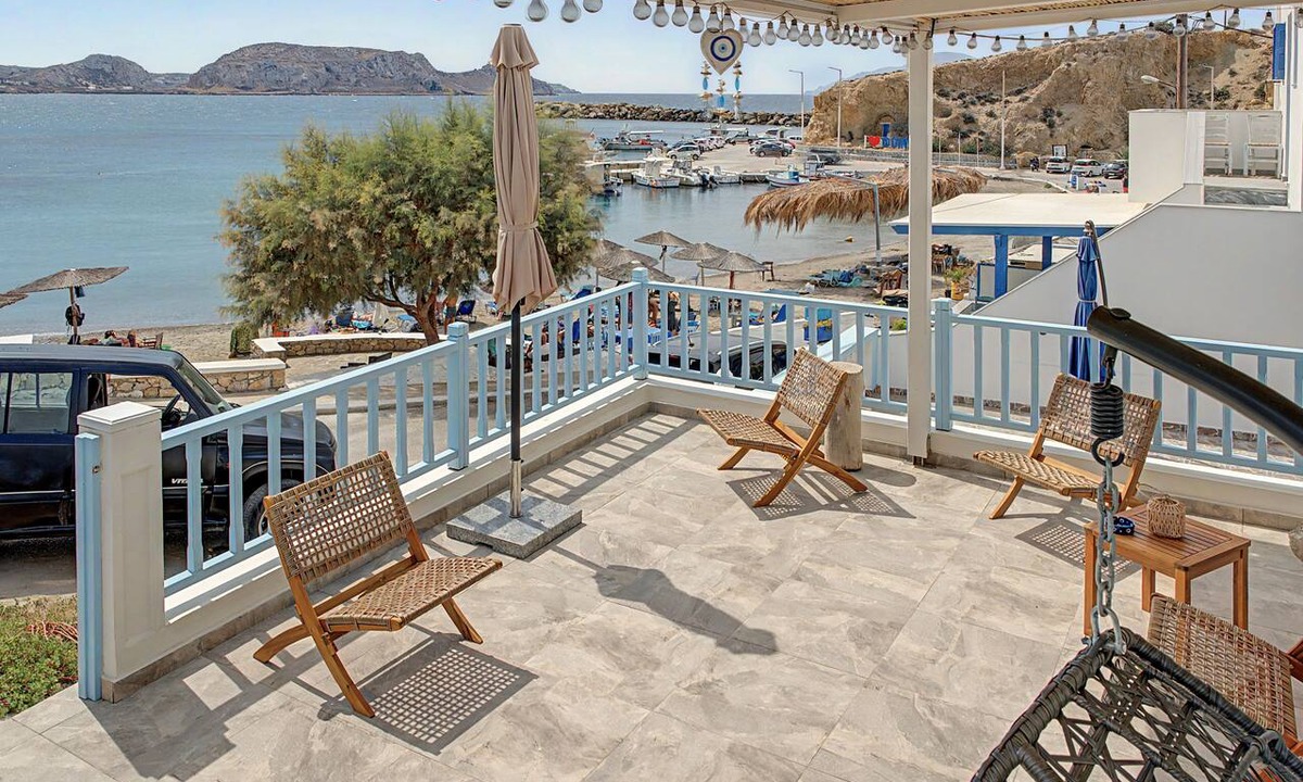 Finiki Apartment | Apartment 'Villa1' with Sea View, Wi-Fi and Air Conditioning