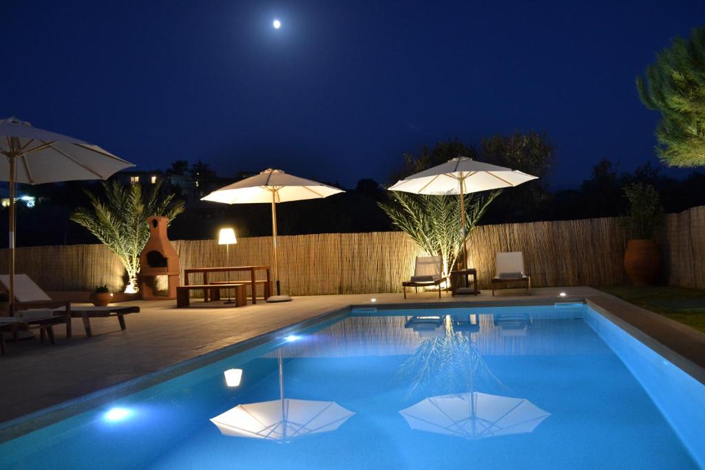 Galatas Villa | Ar & Al Luxury Villa